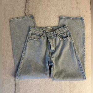 A&F•High Rise 90s Relaxed Jean 29 Regular!